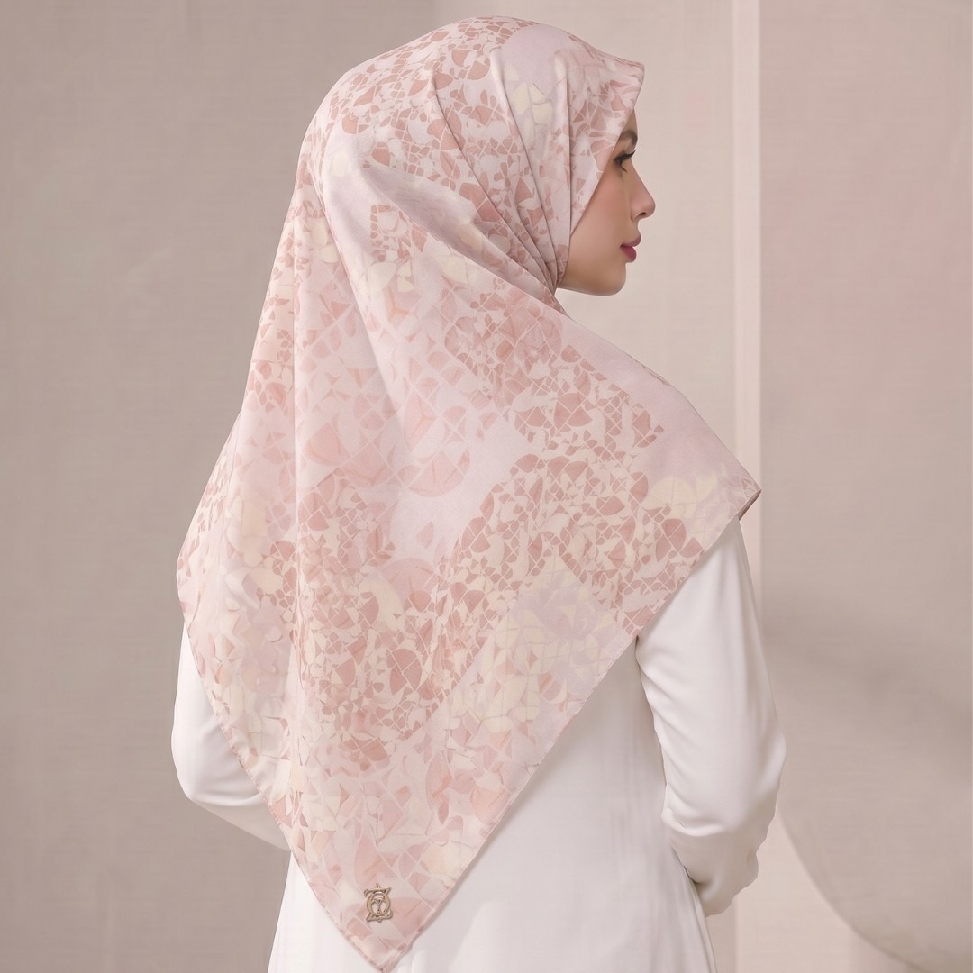 Zoya - Elara Dimensi Scarf - Kerudung Hijab Segiempat Motif - Pouch Ziplock