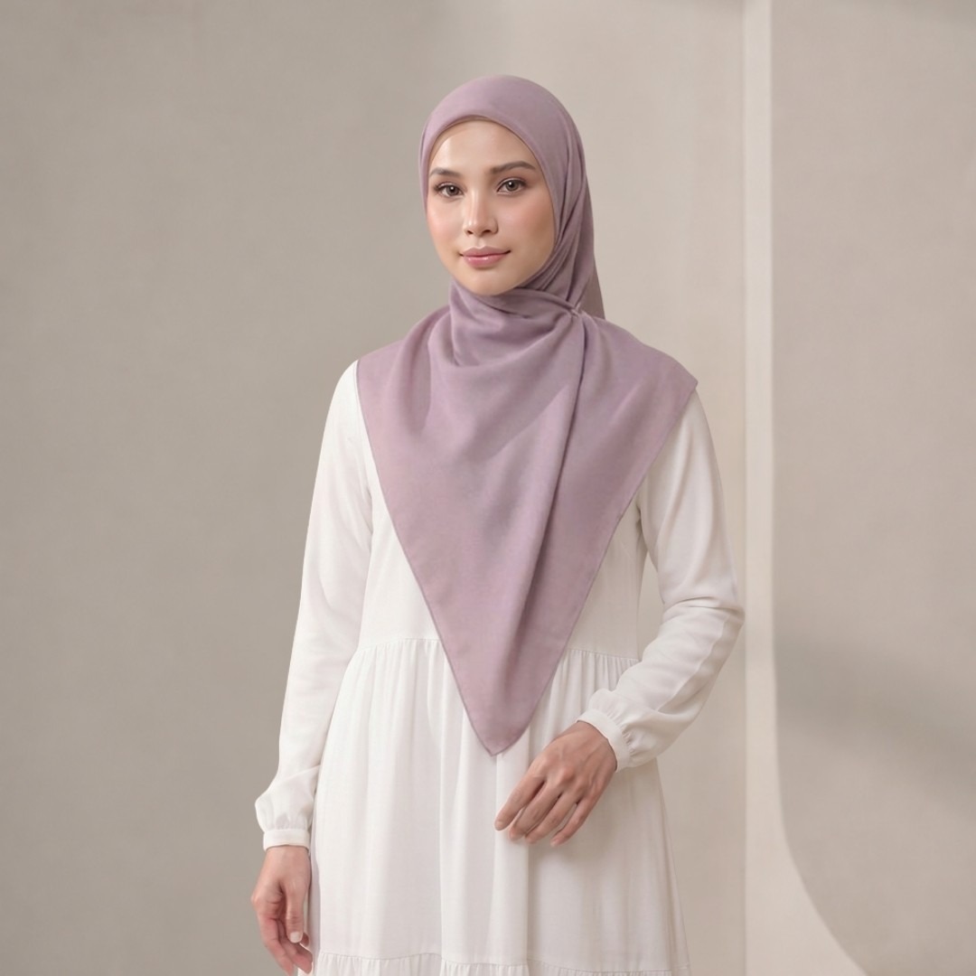 Zoya KAMANIYA Plain Scarf - Kerudung Hijab Segi Empat Polos Bahan Voal - Ukuran 110 x 110