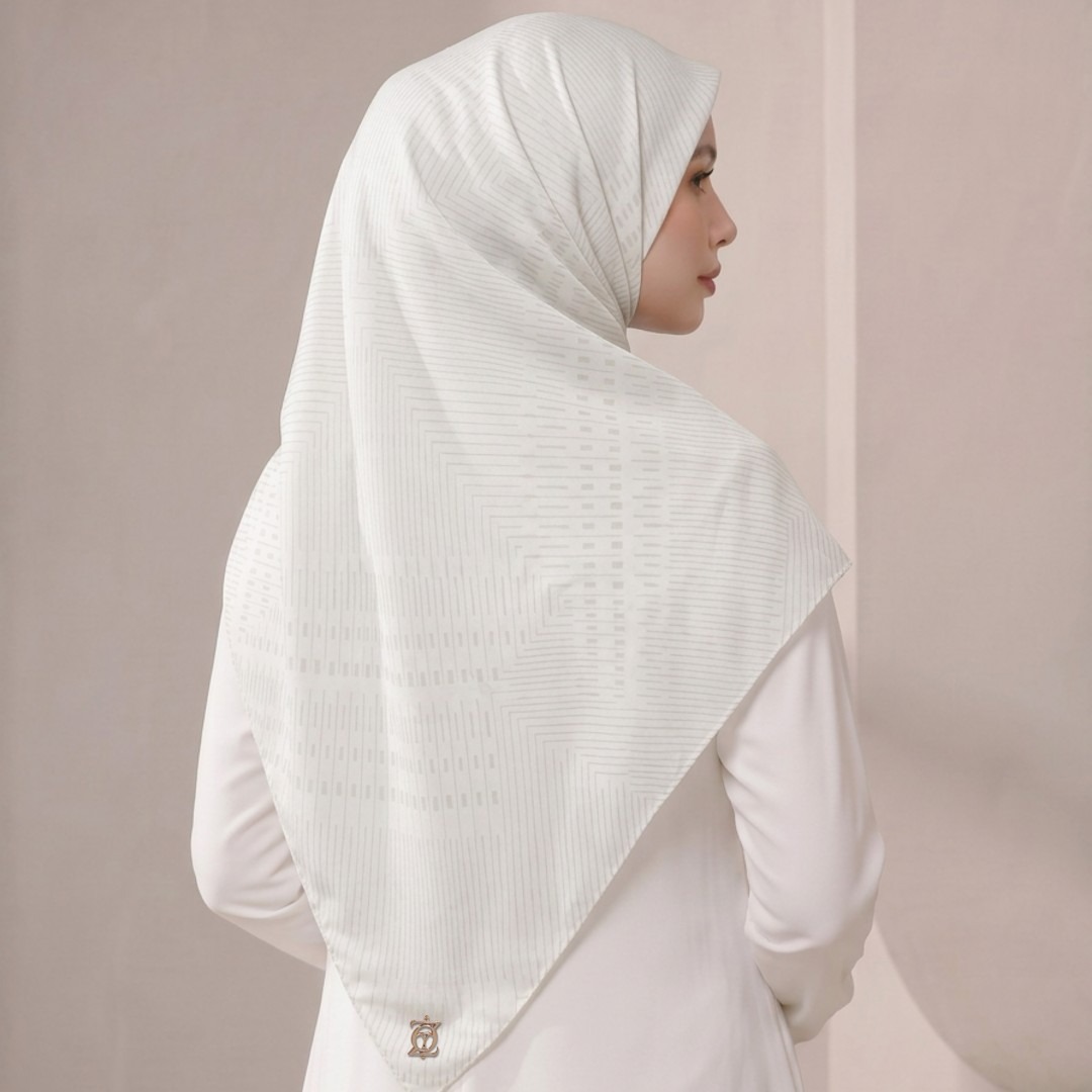 Zoya - Khaia Lattice Scarf - Kerudung Hijab Segiempat Motif - Pouch Ziplock