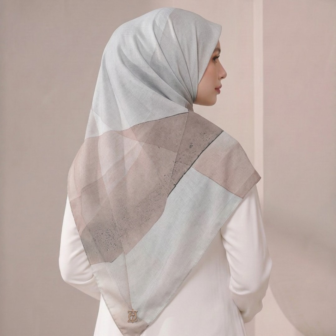 Zoya - Leya Haze Scarf - Kerudung Hijab Segi Empat Motif Premium - Box
