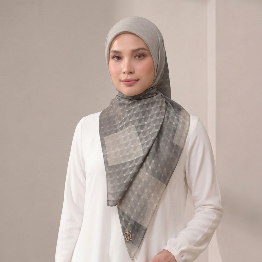 Zoya - Naya Structure Scarf - Kerudung Hijab Segiempat Motif - Pouch Ziplock