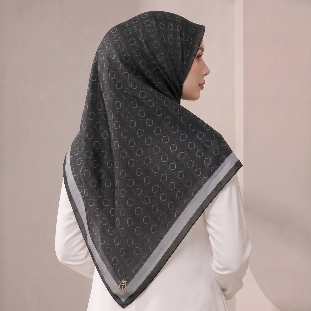 Zoya - Sabine Weave Scarf - Kerudung Hijab Segi Empat Motif Premium - Box