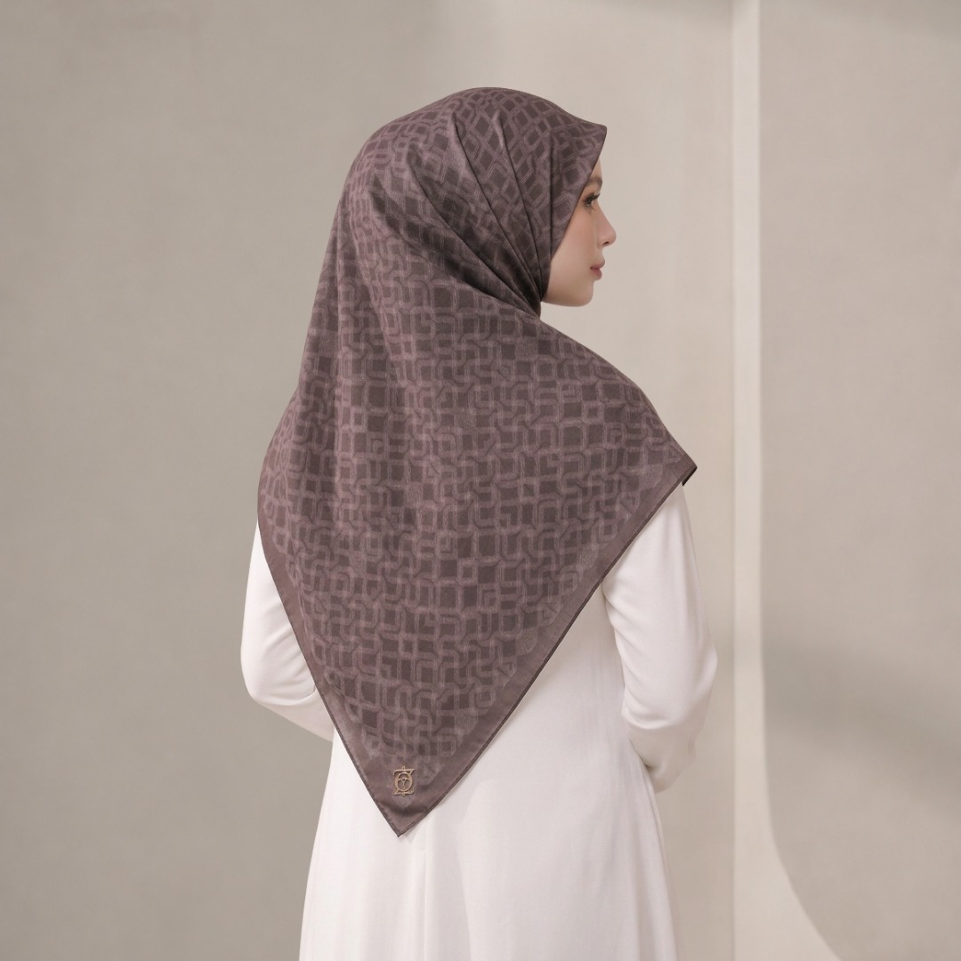 Zoya - Serein Weave Scarf - Kerudung Hijab Segiempat Motif - Pouch Ziplock