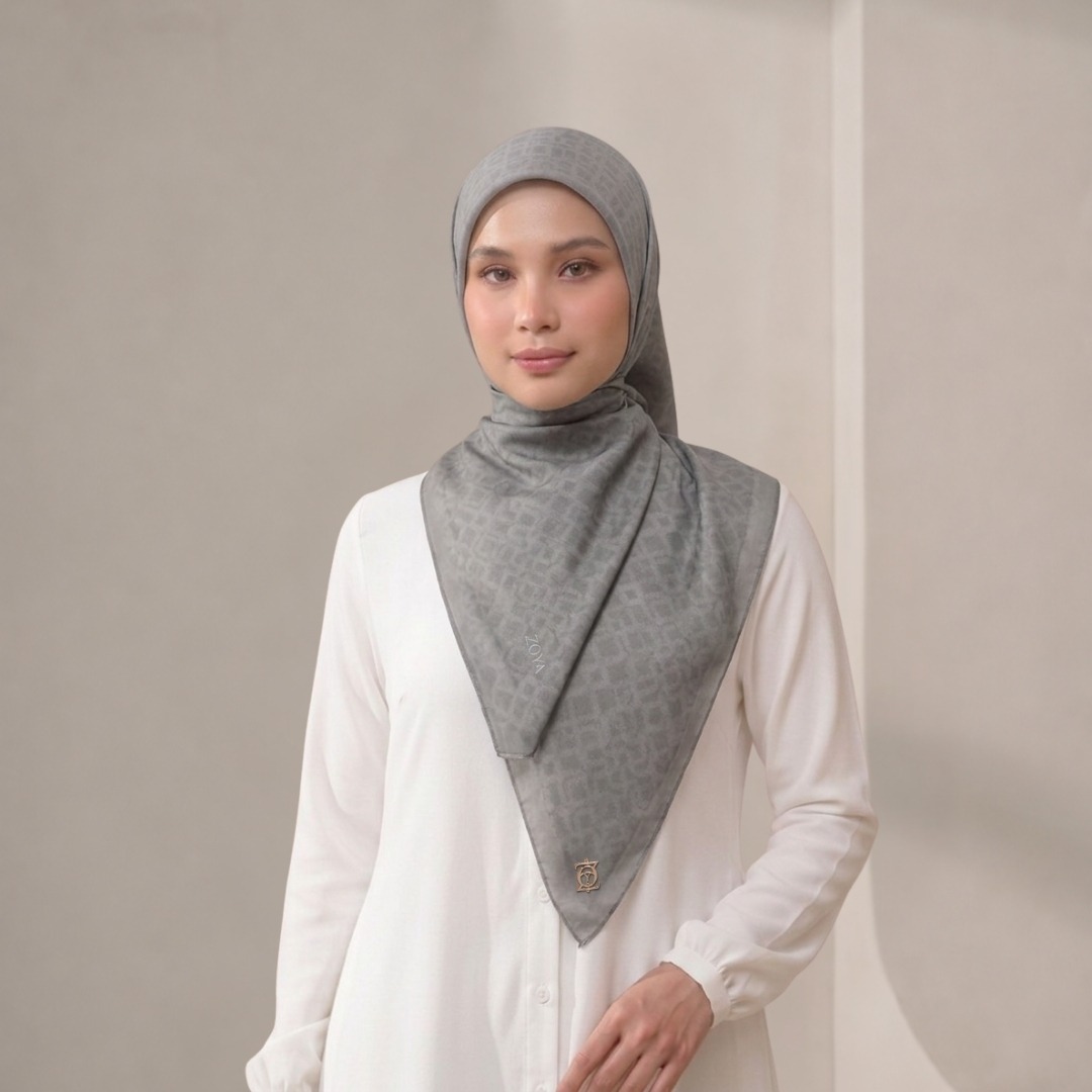 Zoya - Serein Weave Scarf - Kerudung Hijab Segiempat Motif - Pouch Ziplock