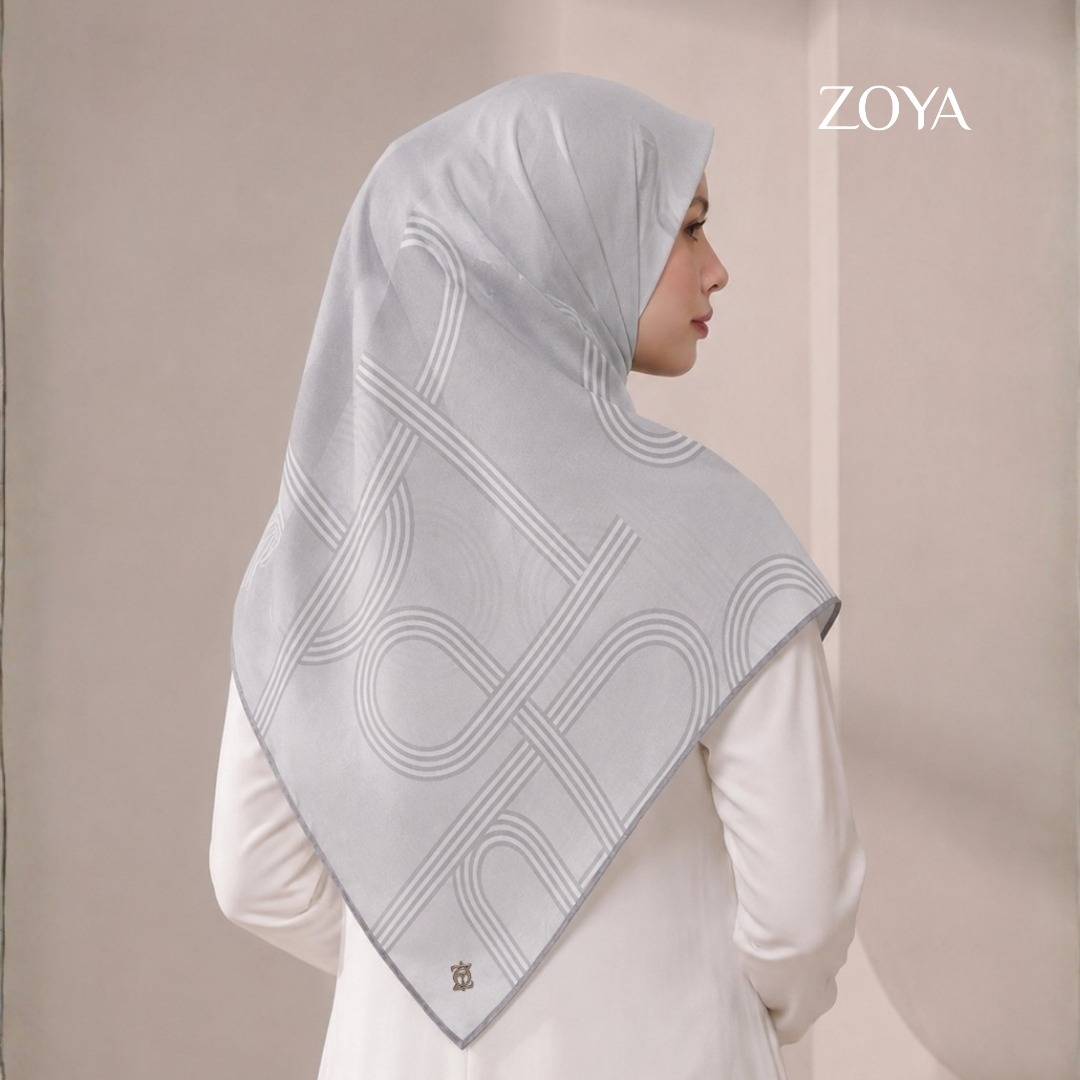 Zoya - Sora Loop Print Scarf - Kerudung Hijab Segi Empat Motif Premium - Box