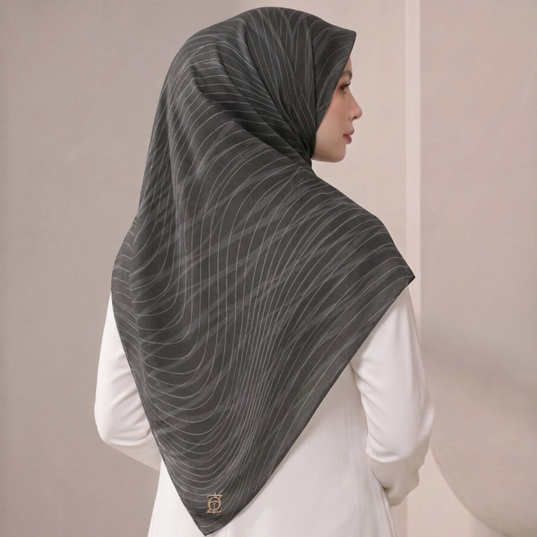 Zoya - Vara Lining Scarf - Kerudung Hijab Segiempat Motif - Pouch Ziplock