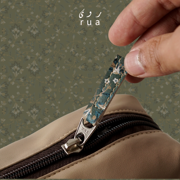 Take It Away Storage Pouch