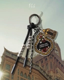 Aswad Bagcharm by Rua Studio