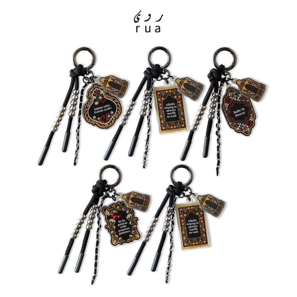 Aswad Bagcharm by Rua Studio
