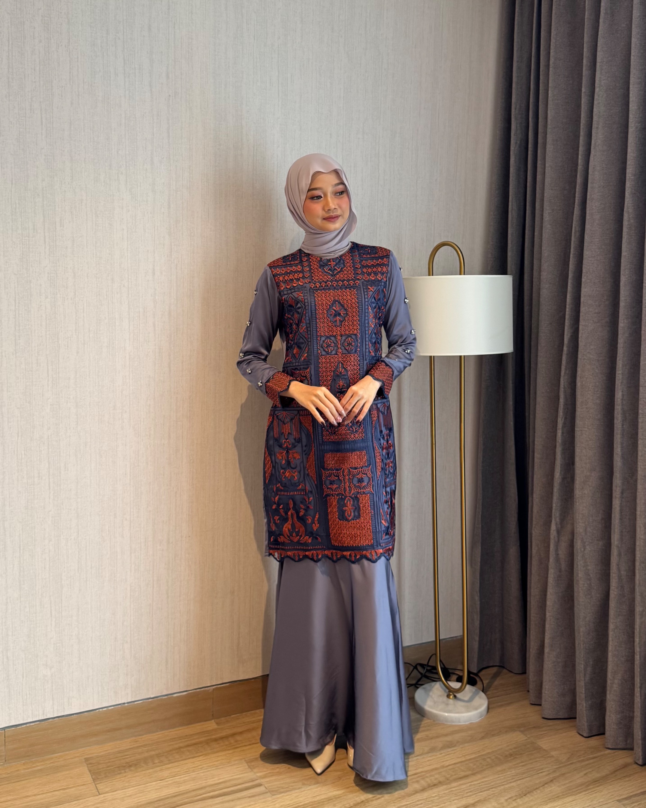 GEULIS MELAYU