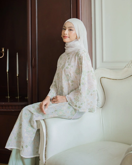 Image of BIAN ONESET