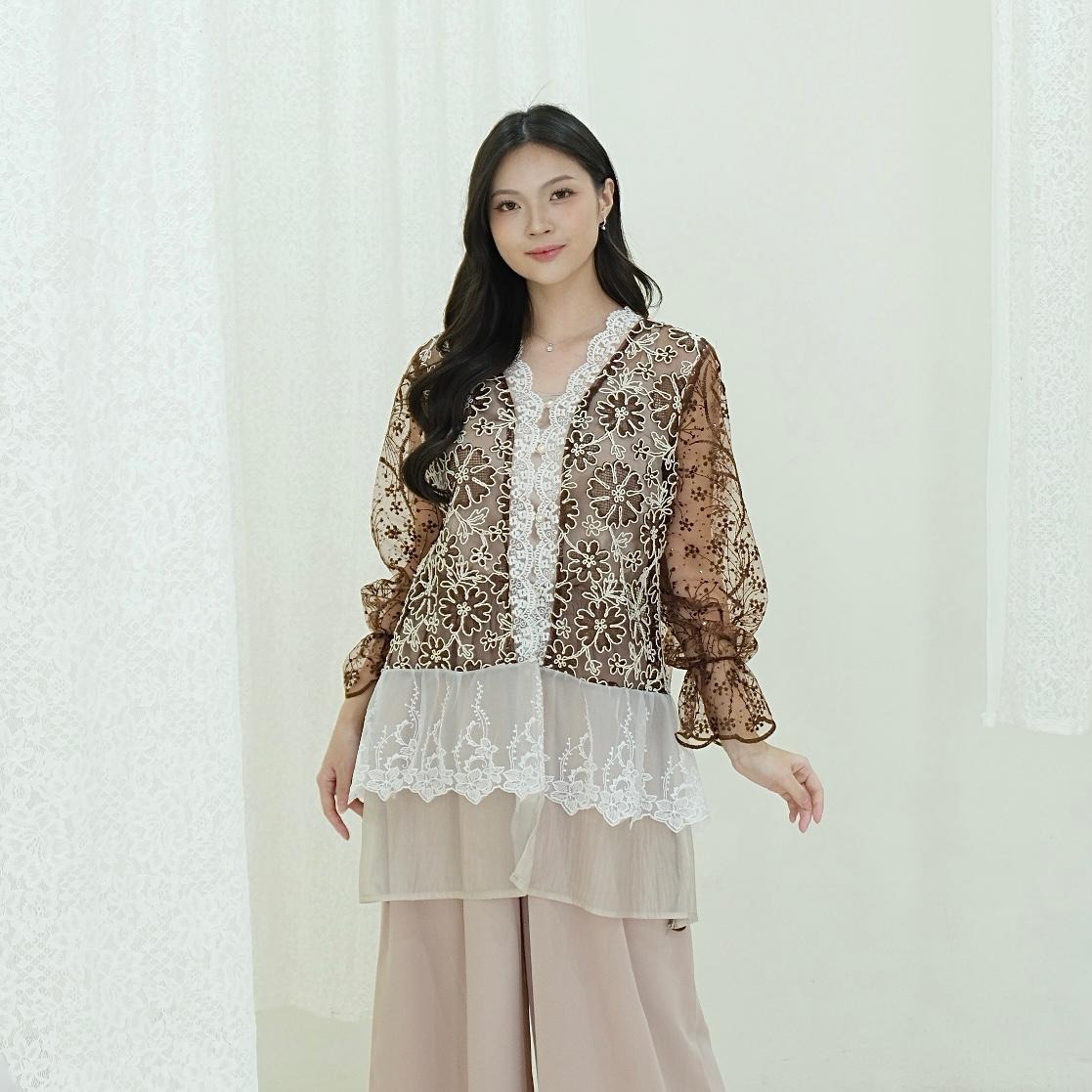 AUDY OUTER