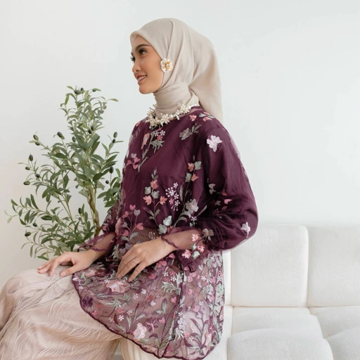 Image of BINA OUTER
