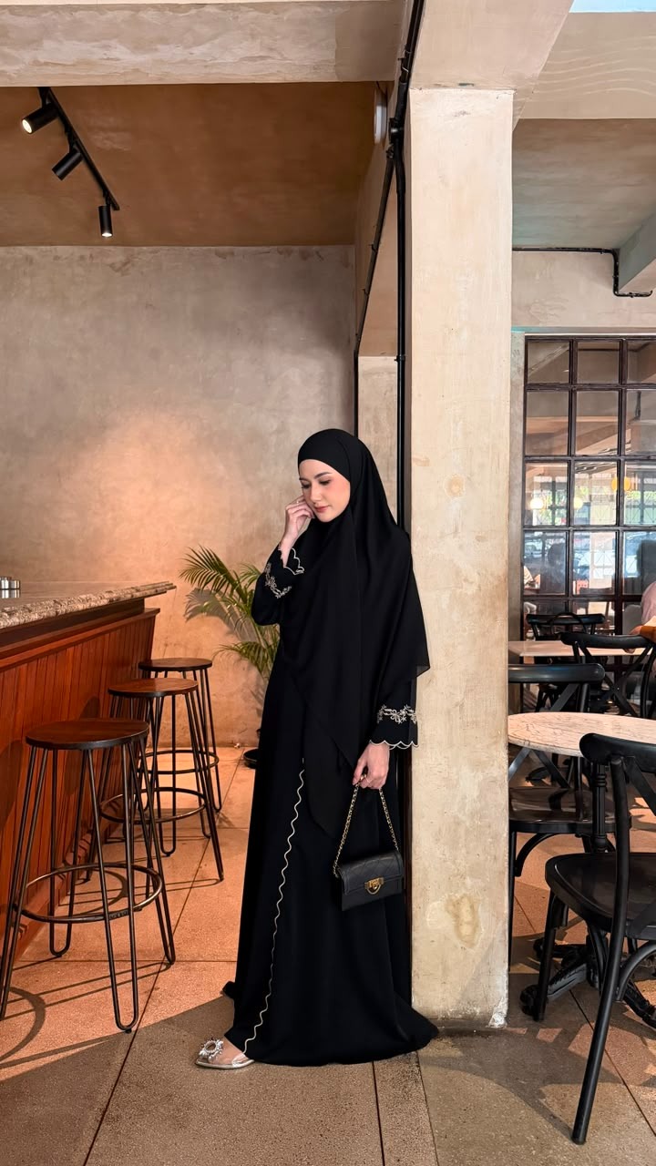 FADYA ABAYA - JAVINA
