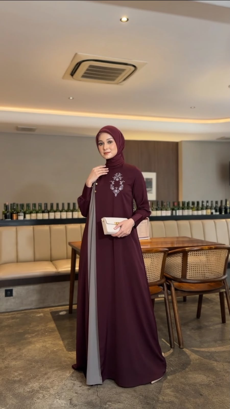 SARAA ABAYA - JAVINA