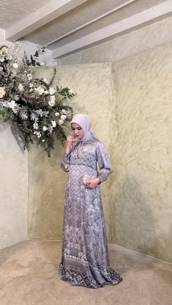 ( SALE ) NAMEERA DRESS - JAVINA