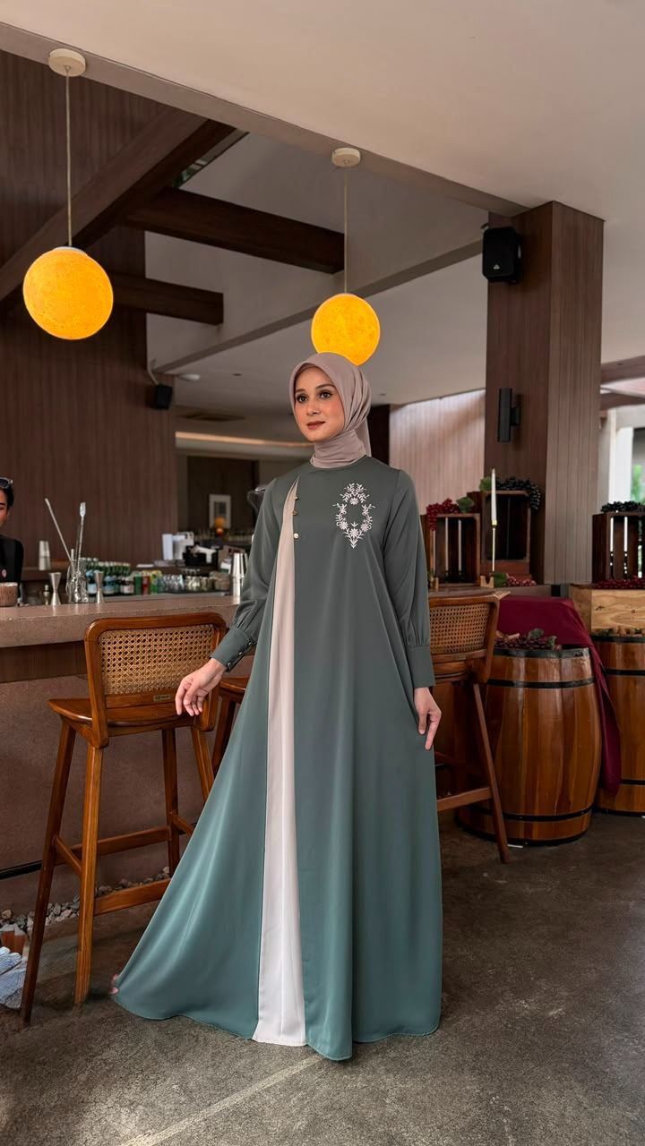SARAA ABAYA - JAVINA