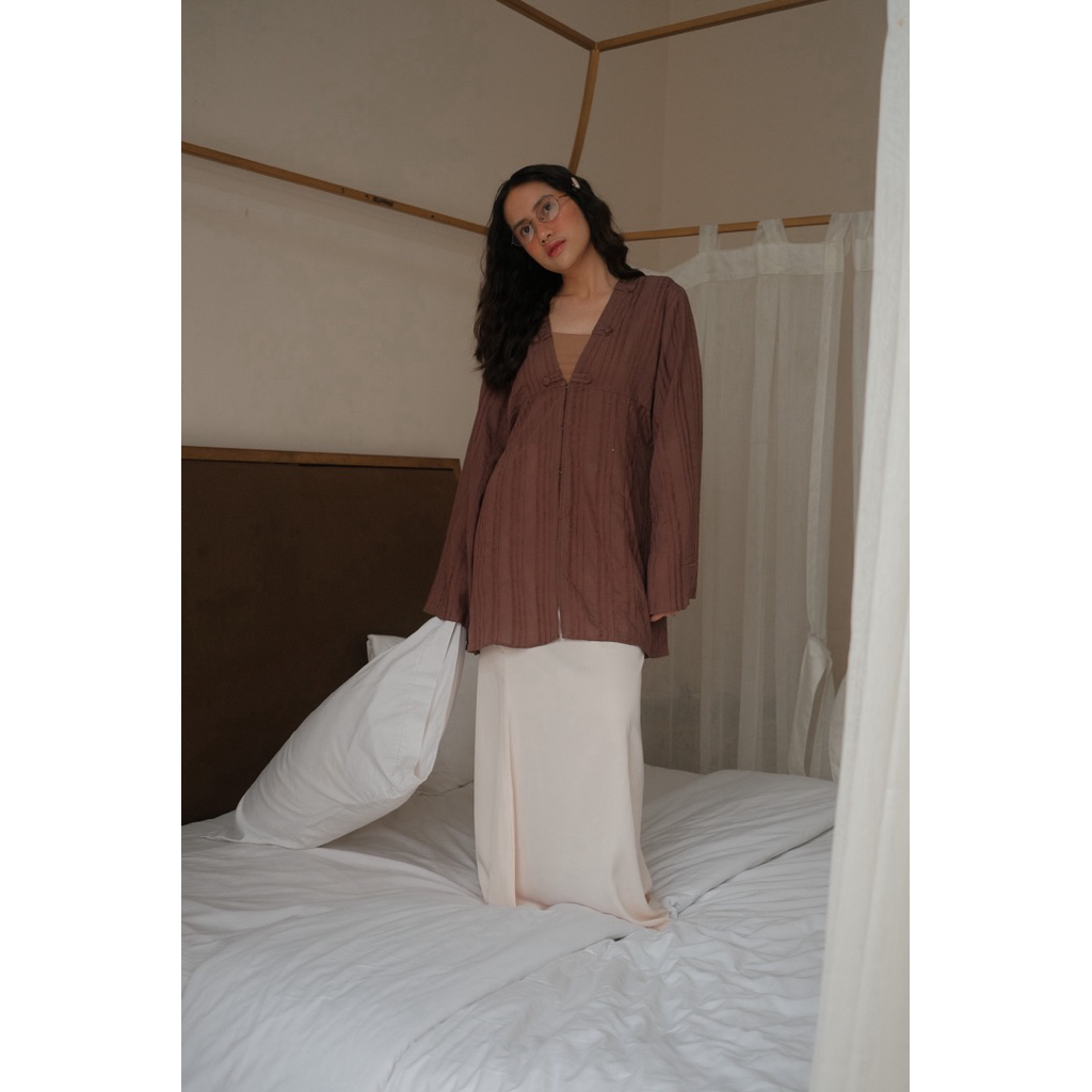 ByNeeth Vay Sheer Top - Atasan V Neck - Atasan Menerawang - Loose Top