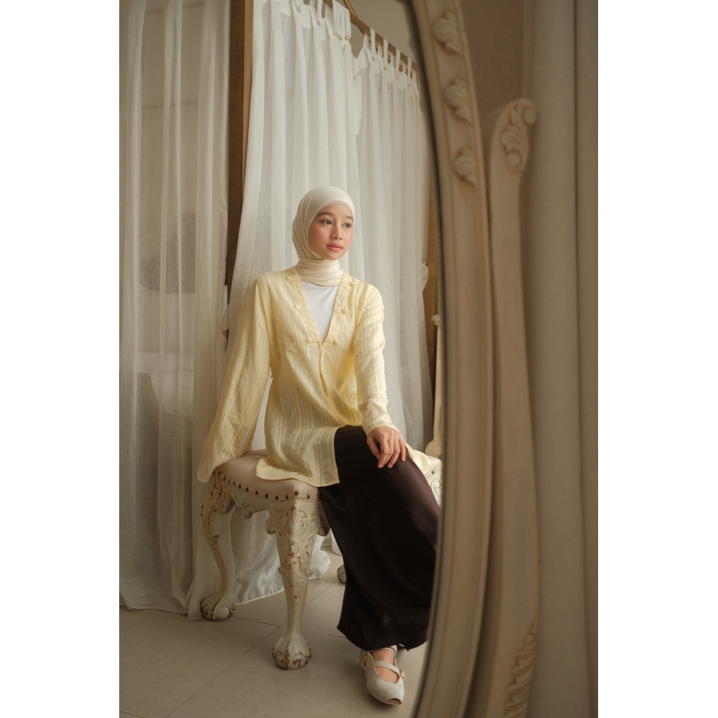 ByNeeth Vay Sheer Top - Atasan V Neck - Atasan Menerawang - Loose Top