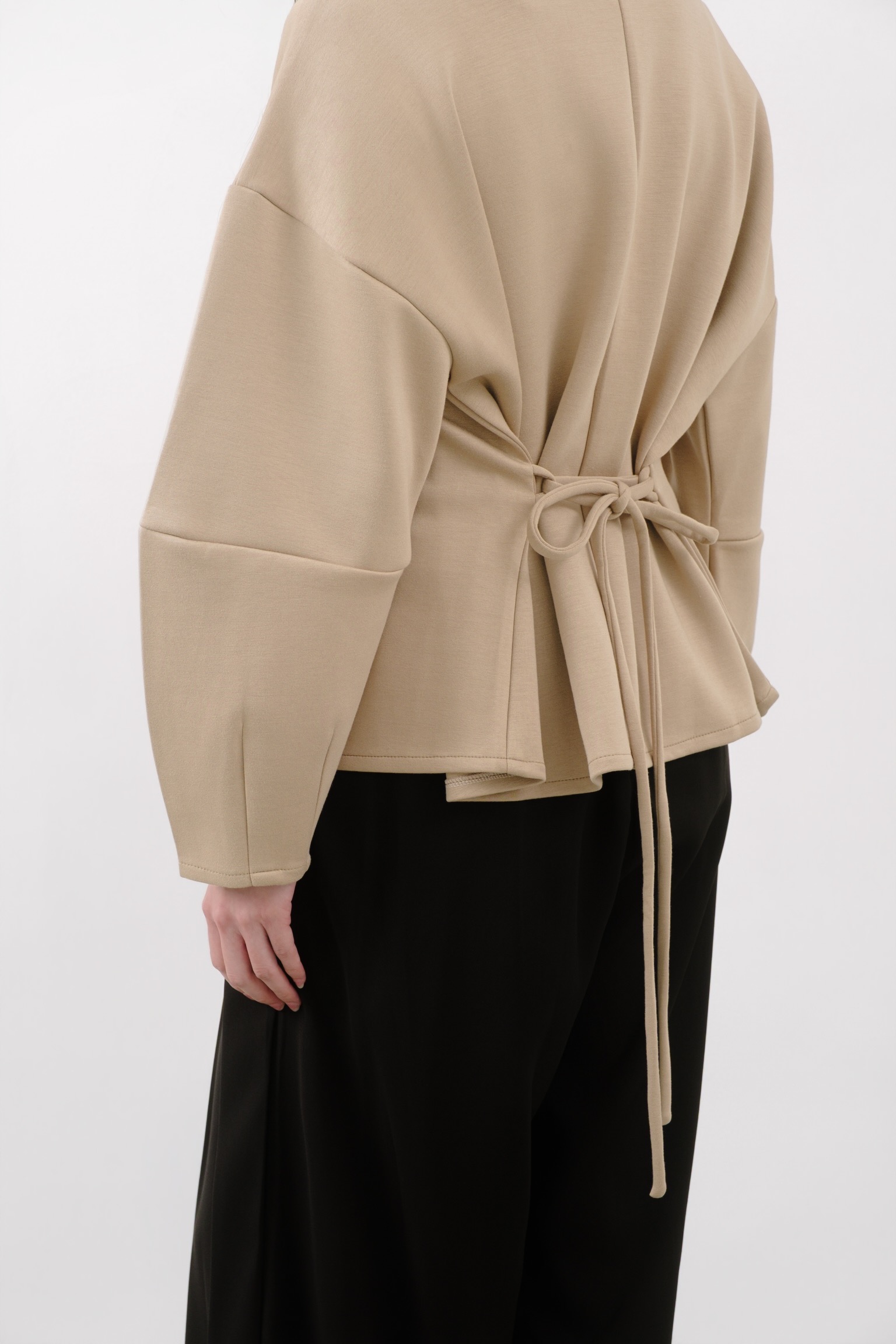 Lara Outer
