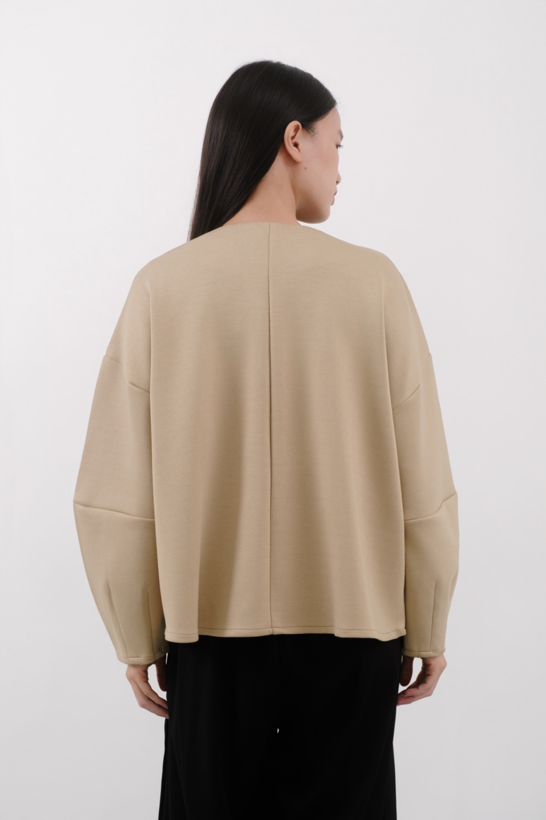 Lara Outer