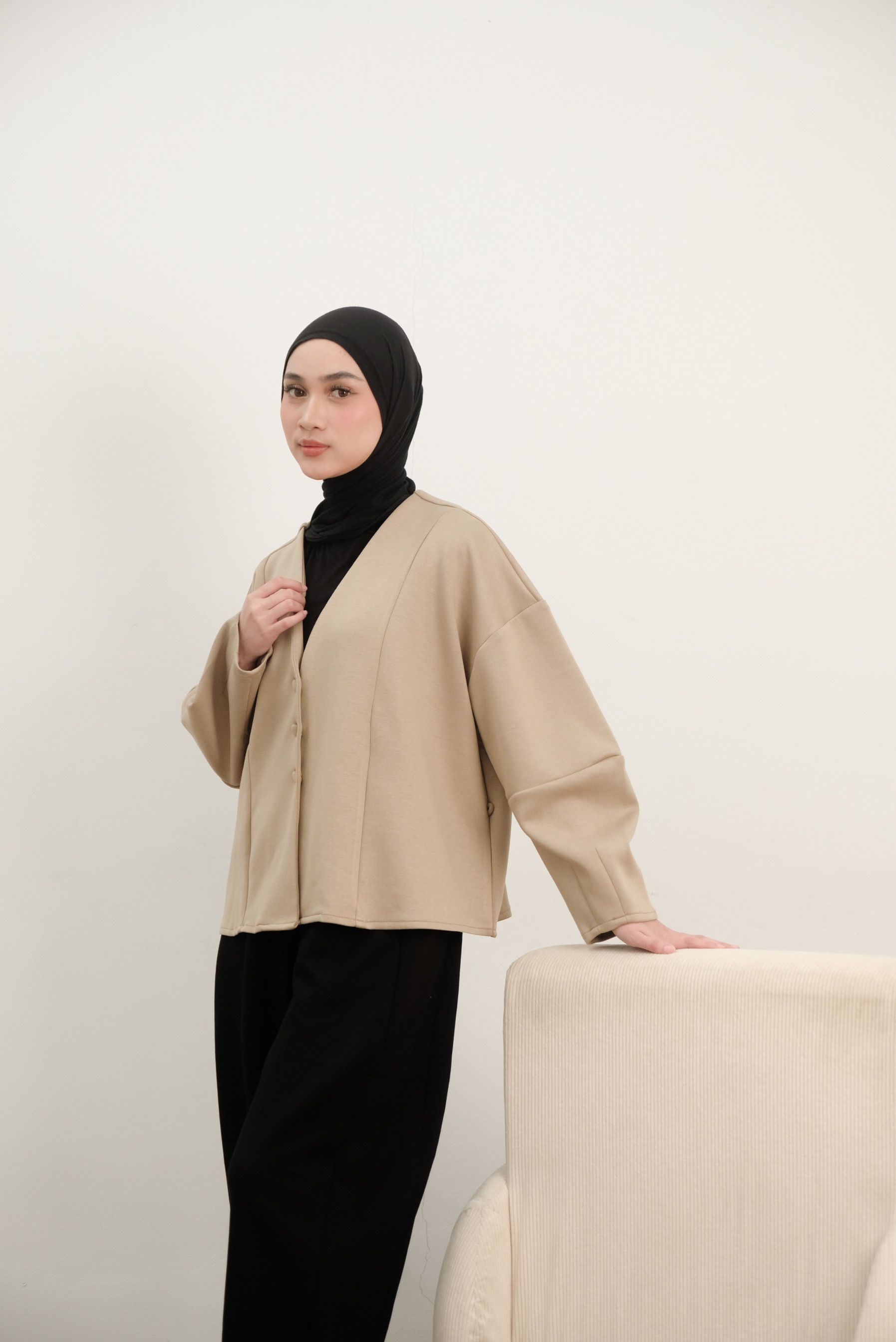Lara Outer 