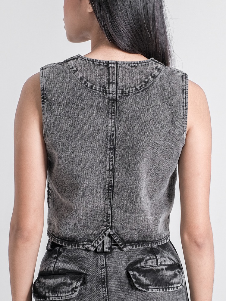 ROMAN DENIM VEST
