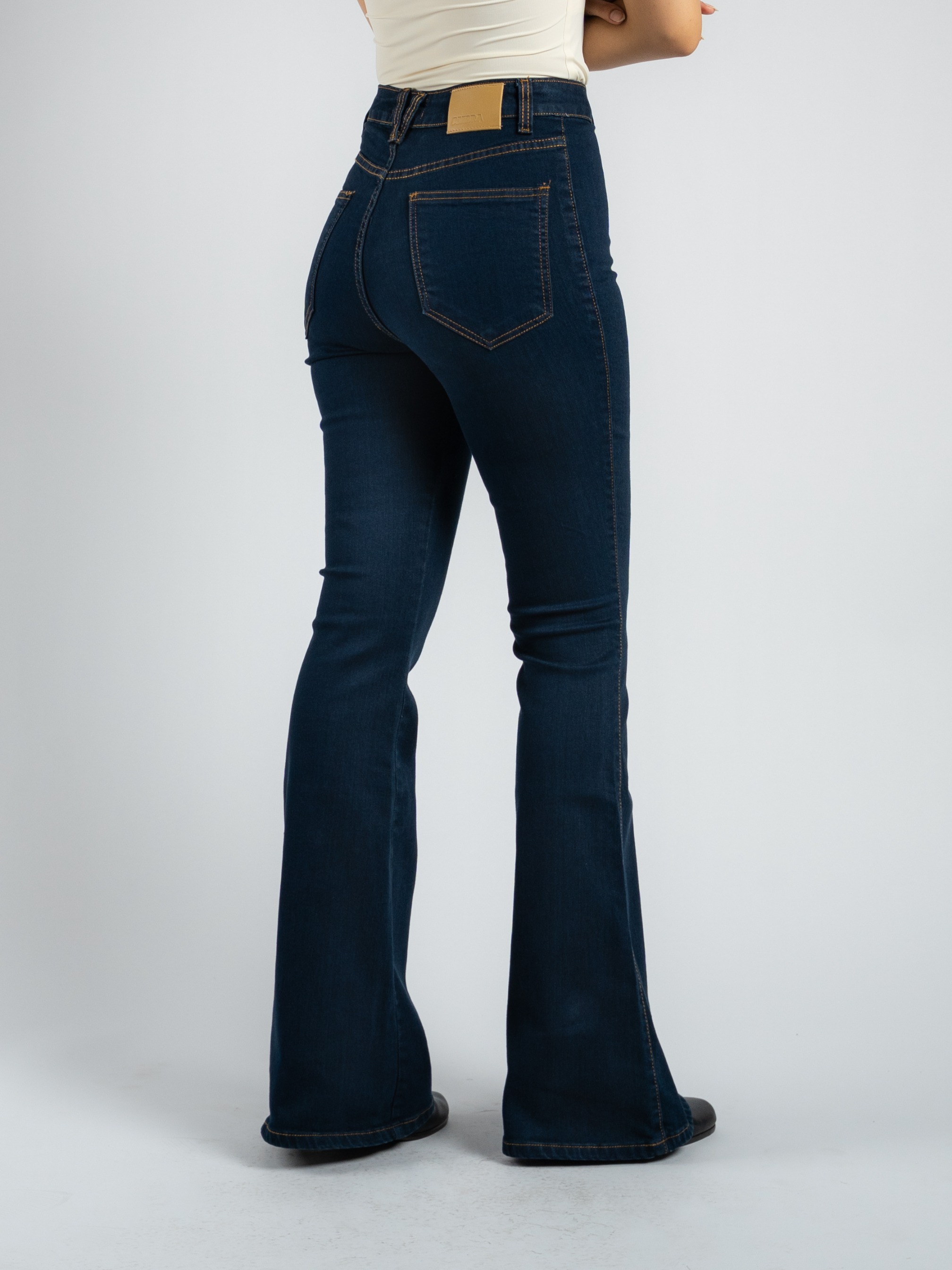 ASPEN BOOTCUT JEANS