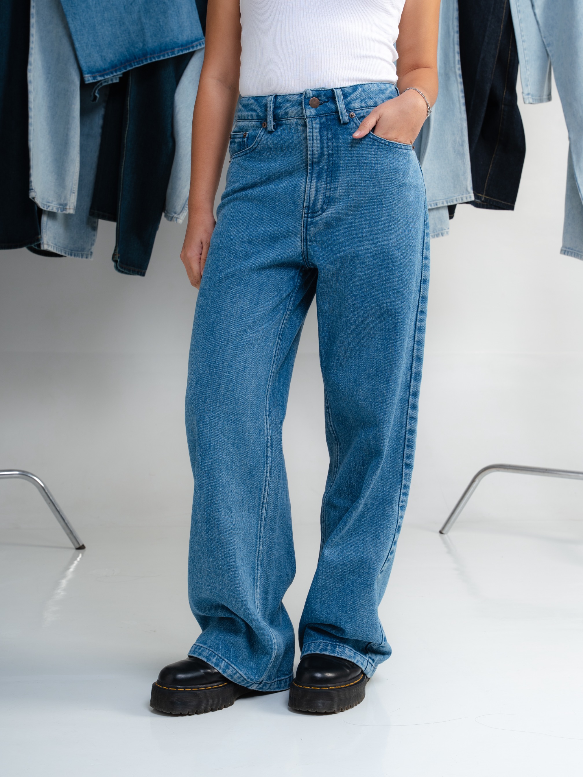 ETIENNE STRAIGHT JEANS