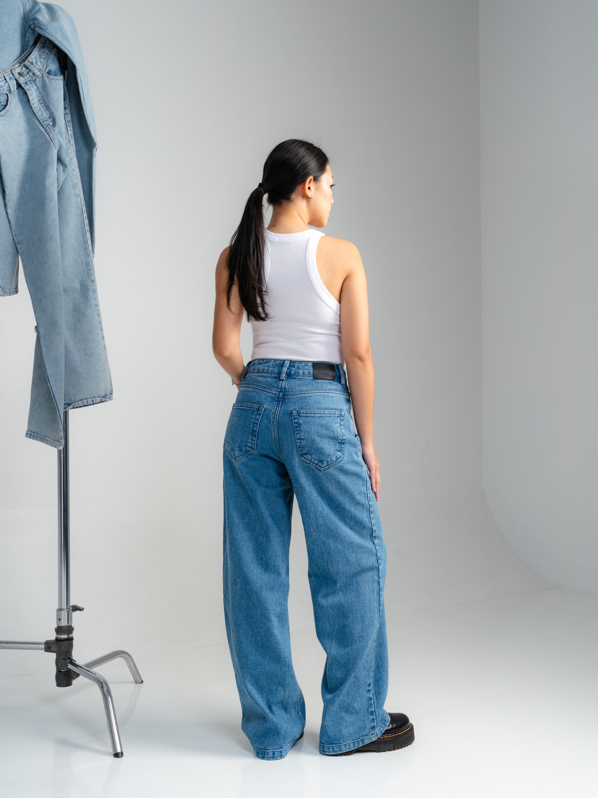 ETIENNE STRAIGHT JEANS