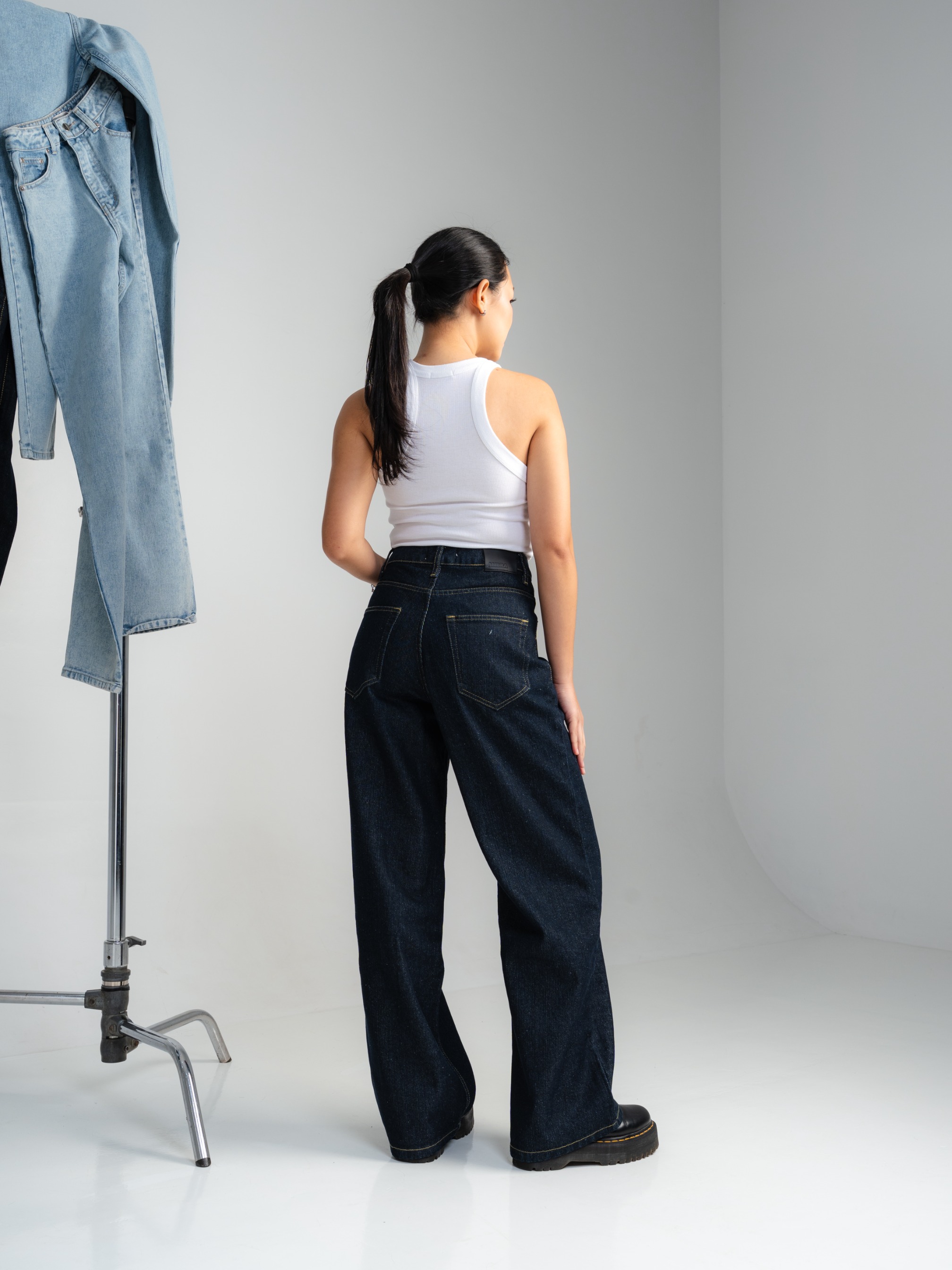 ETIENNE STRAIGHT JEANS