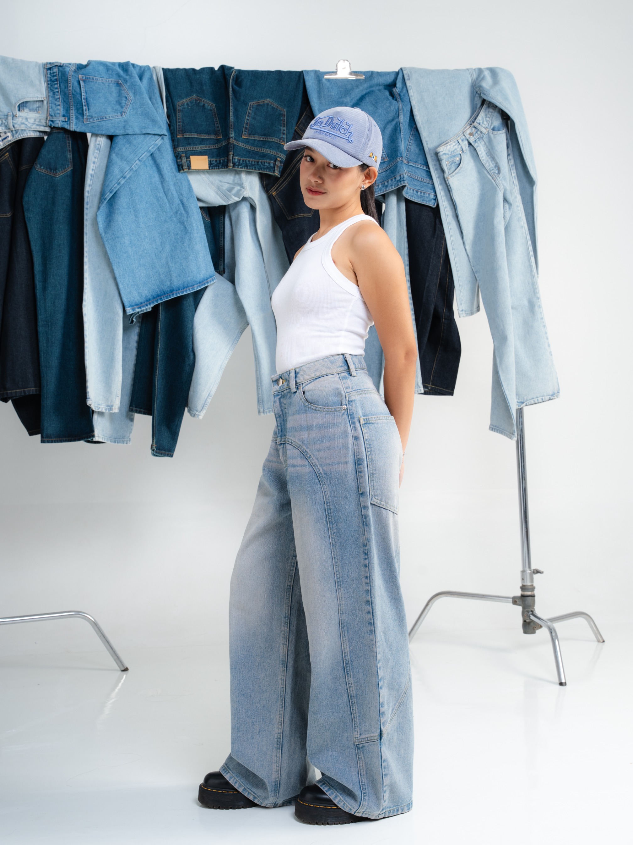 BOOGIE LOOSE JEANS