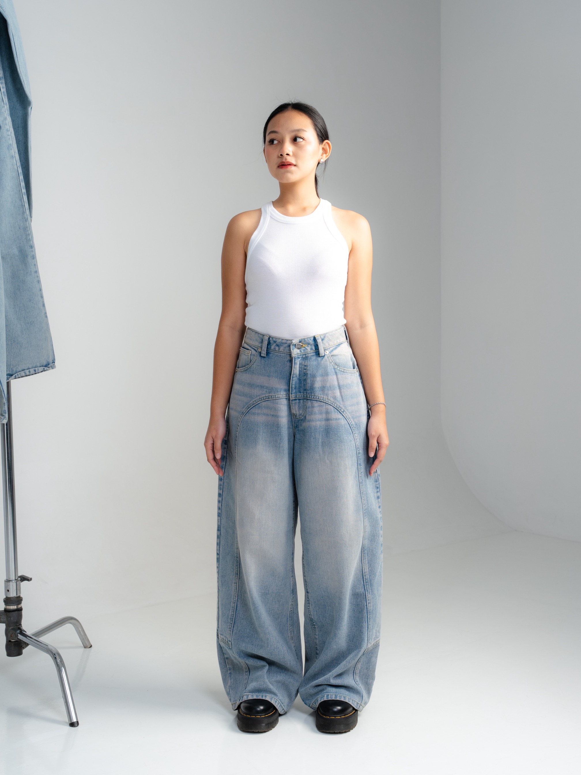 BOOGIE LOOSE JEANS