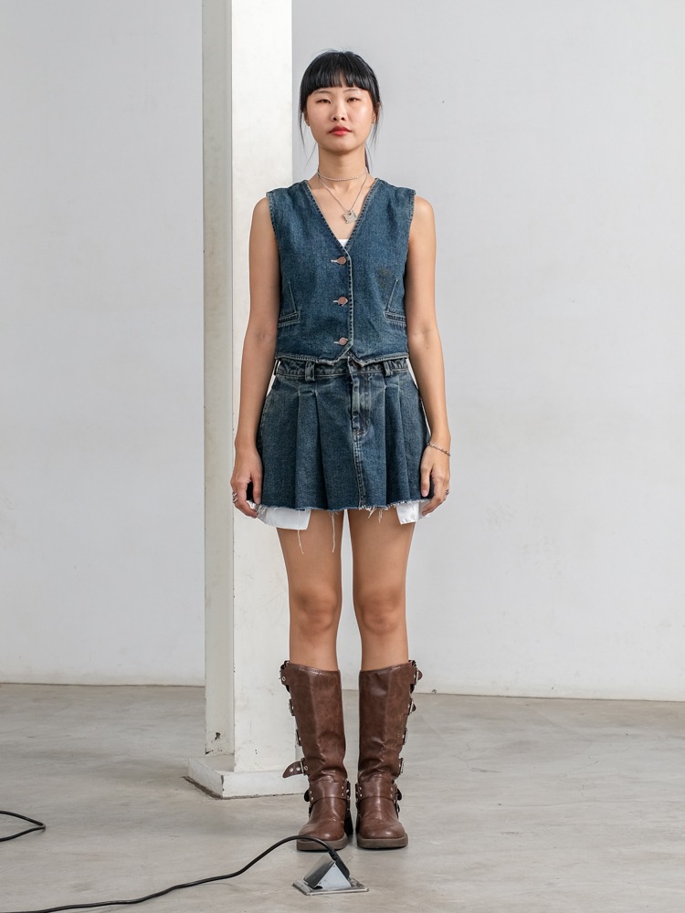 ROMAN DENIM VEST