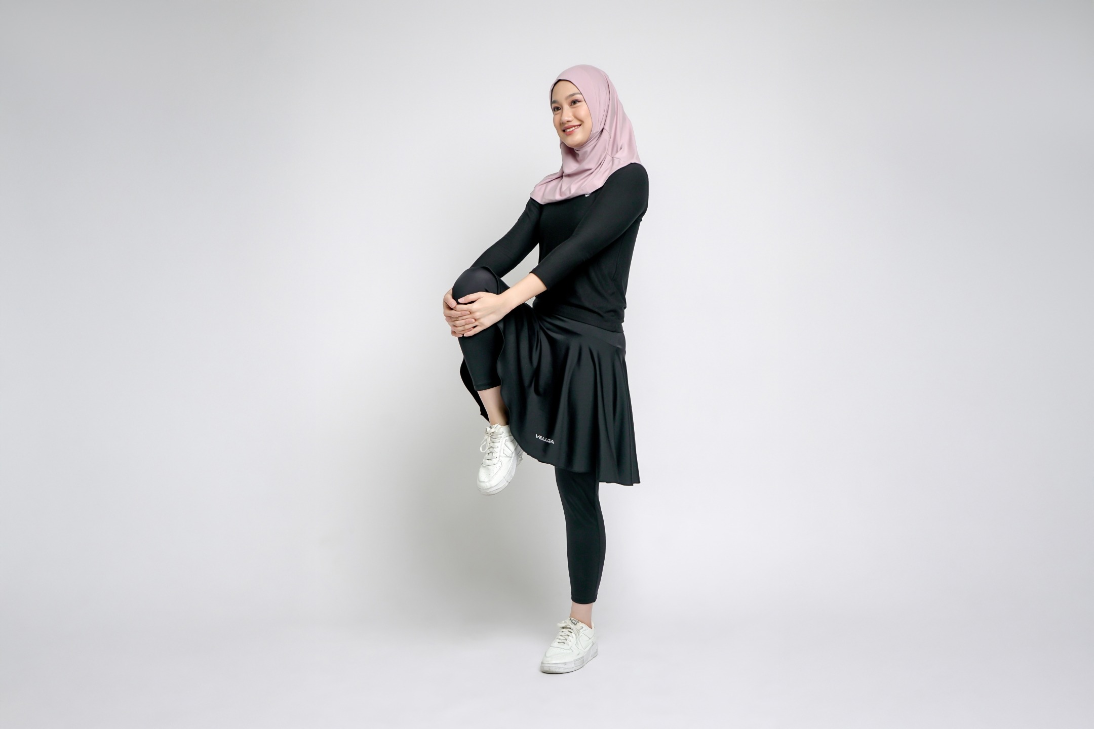 Vellqa Gaharu Legging Skirt - "Black"