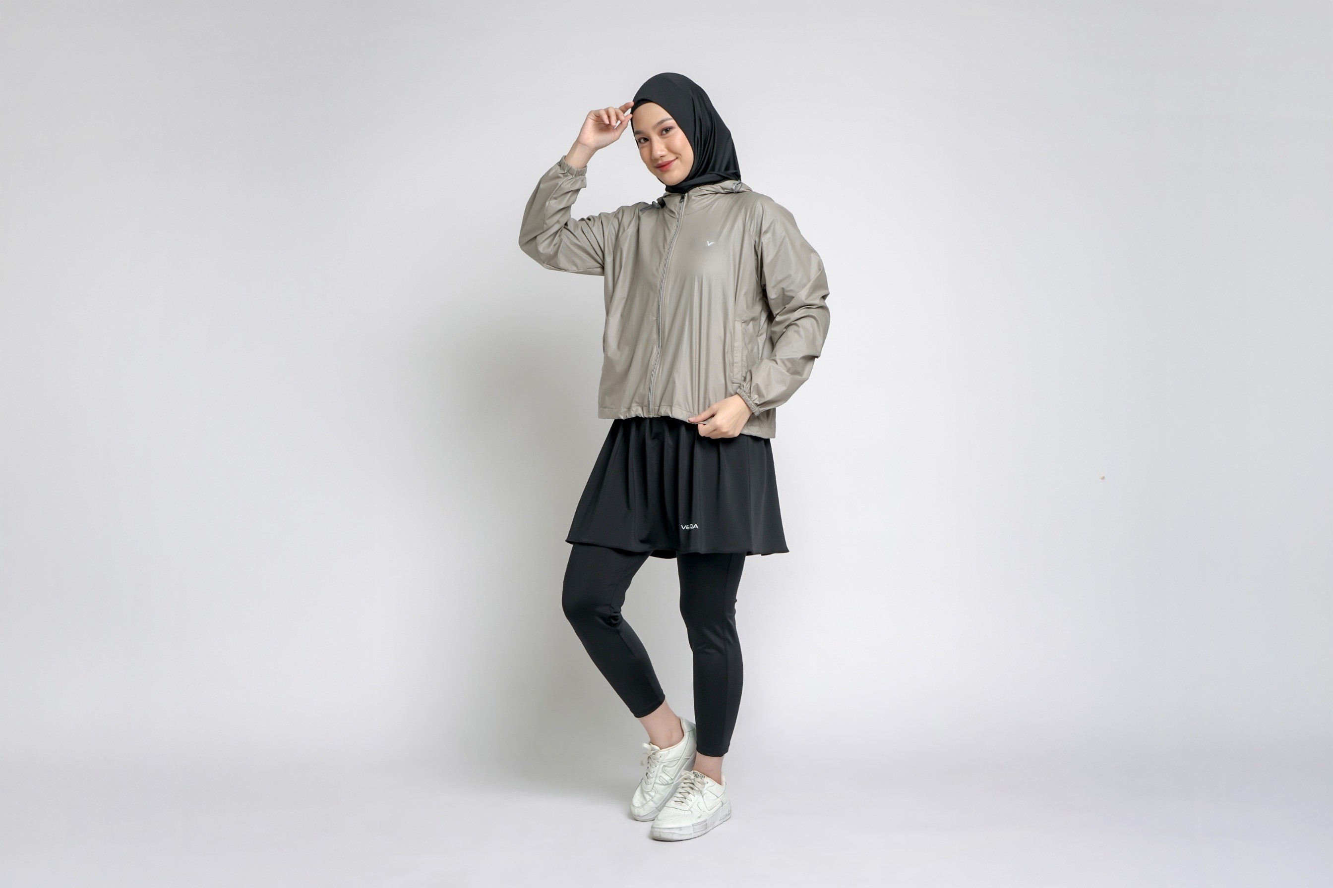 Vellqa Running Jacket Waterproof Free Pouch - "Dark Grey"