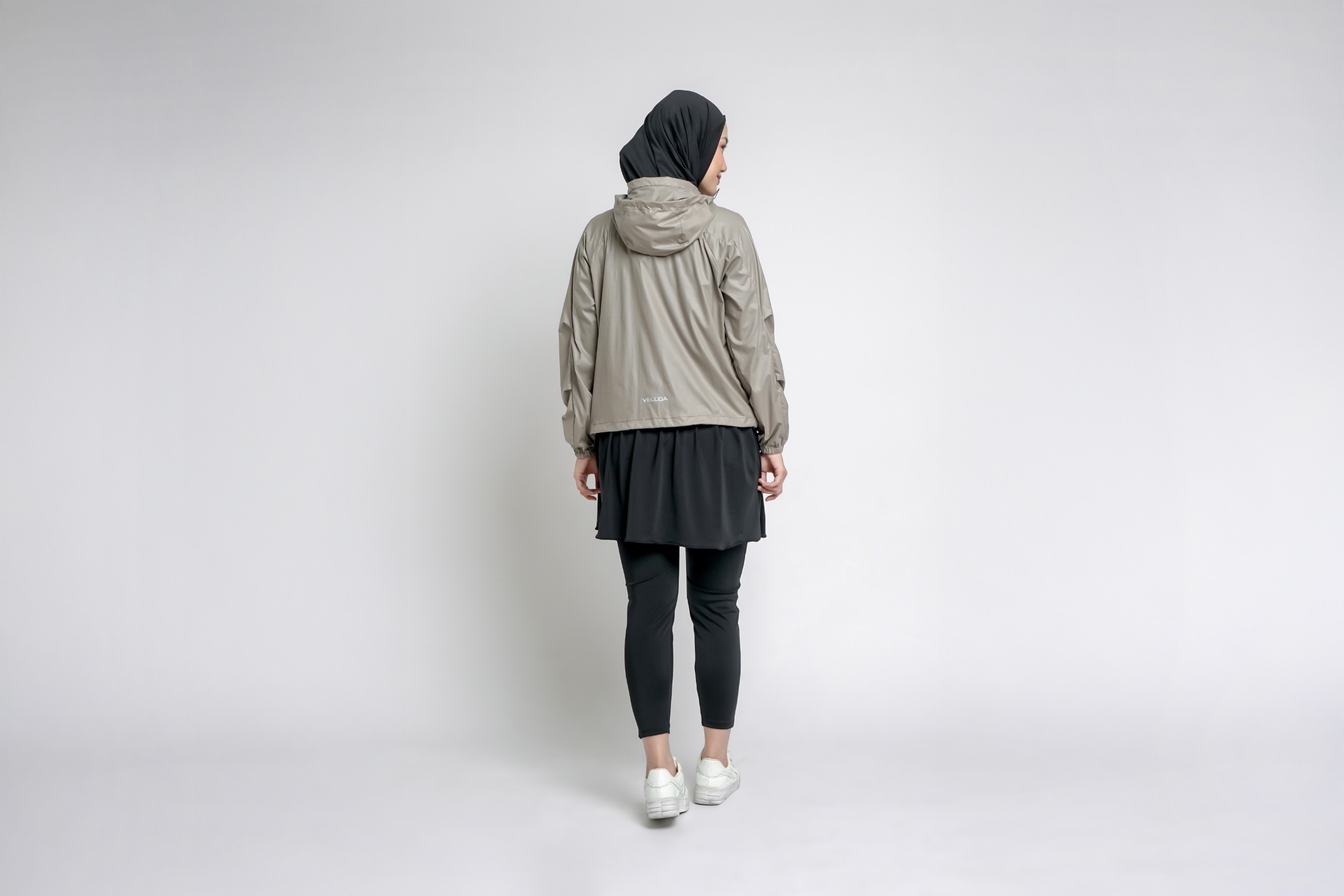 Vellqa Running Jacket Waterproof Free Pouch - "Dark Grey"