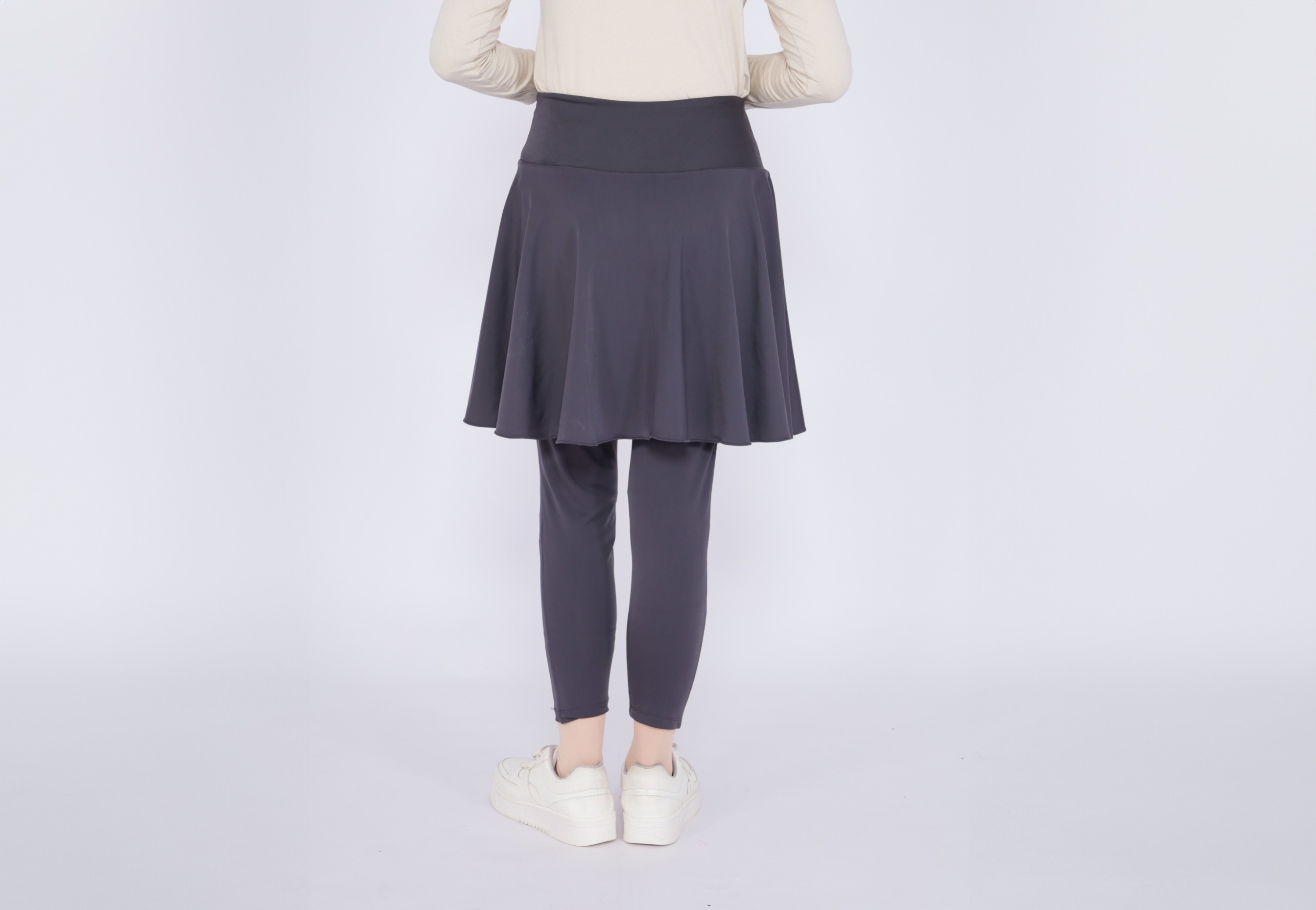 Vellqa Gaharu Legging Skirt - "Grey"