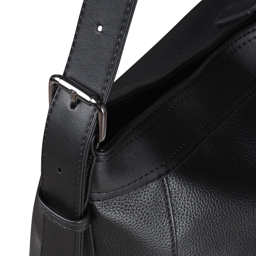 Hudson Oversize Sling Messenger Bag