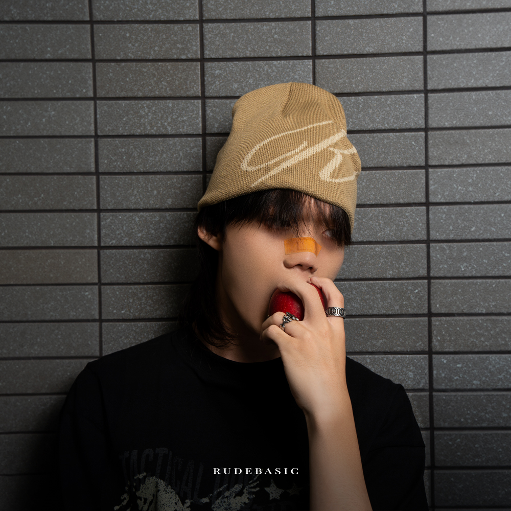 RUDEBASIC - Ruud Short Beanie | Beanie | Soft Acrylic Knit