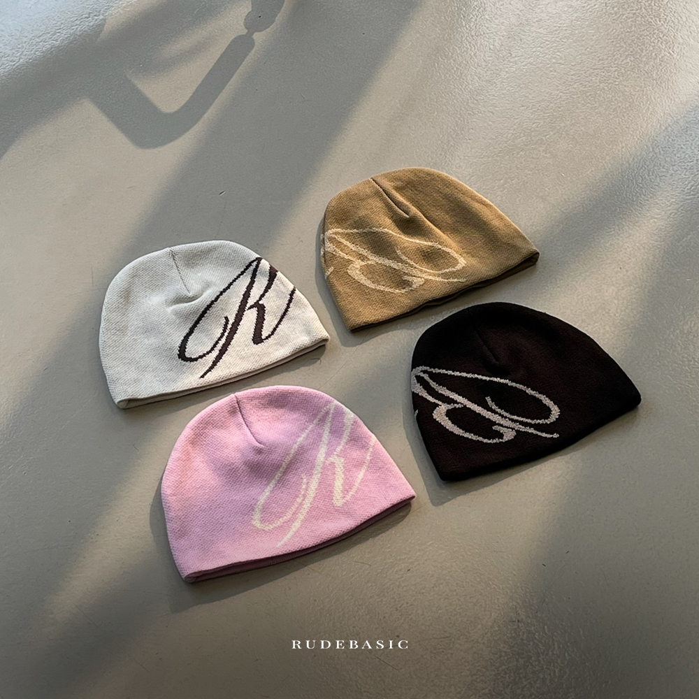 RUDEBASIC - Ruud Short Beanie | Beanie | Soft Acrylic Knit