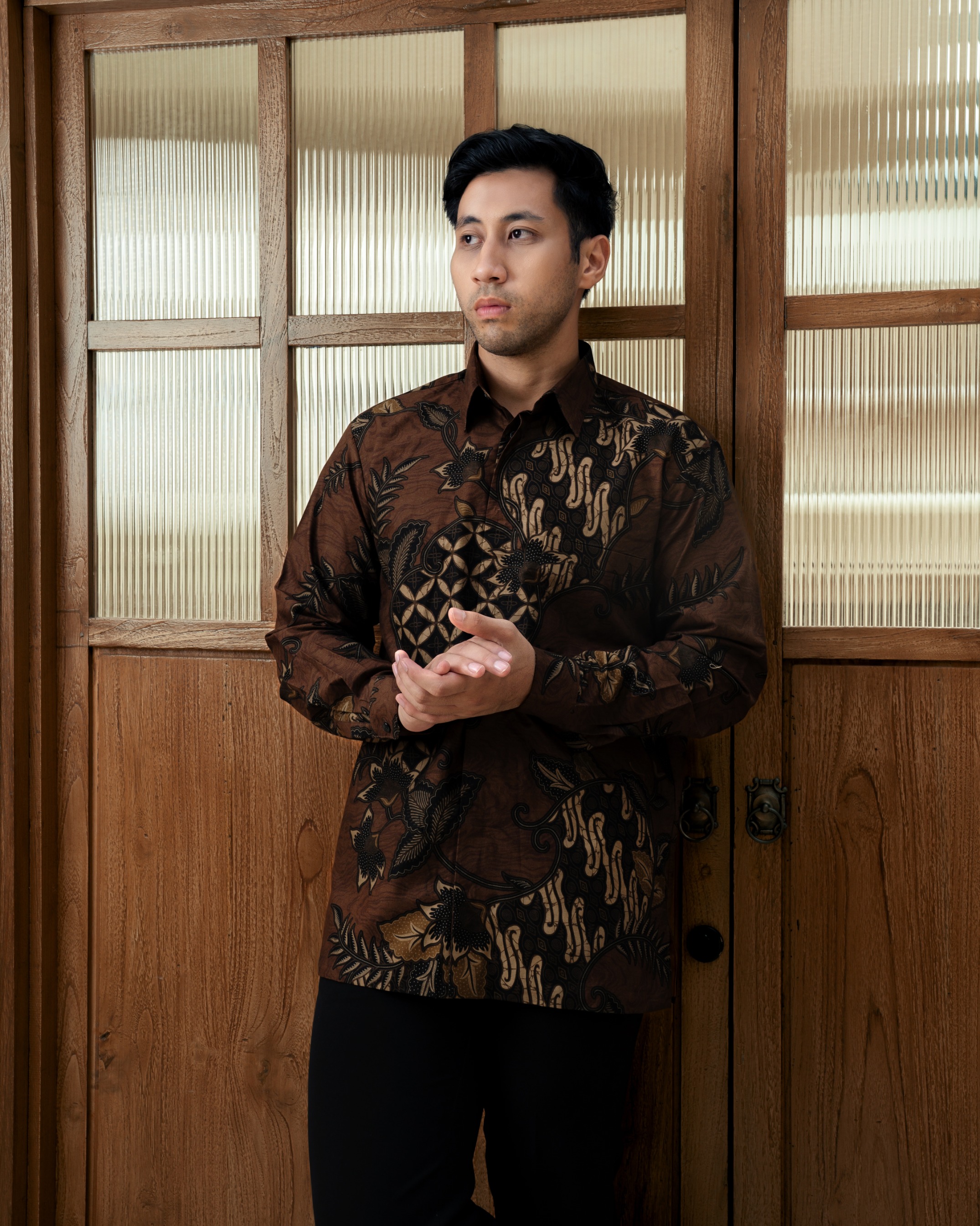 AKSARA WOOD BROWN