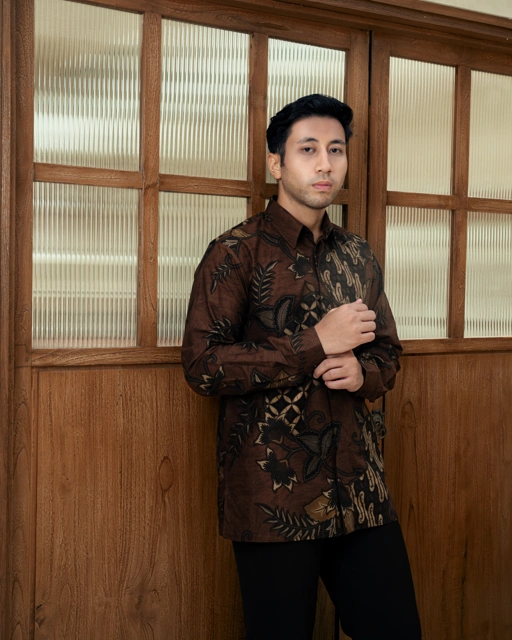 AKSARA WOOD BROWN