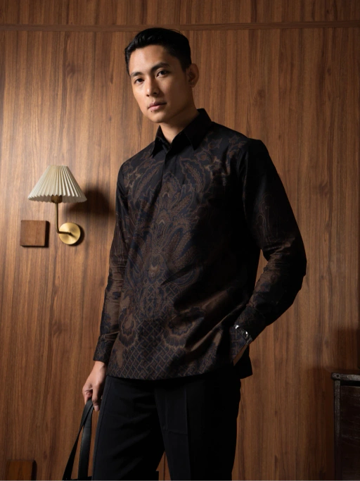 Image of Batik Ayman - AGRA BLACK LENGAN PANJANG | Kemeja Batik Pria Katun Solo Halus Mewah Premium