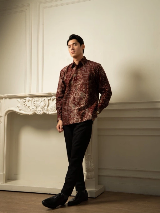 Image of Signature - RADITYA MAROON