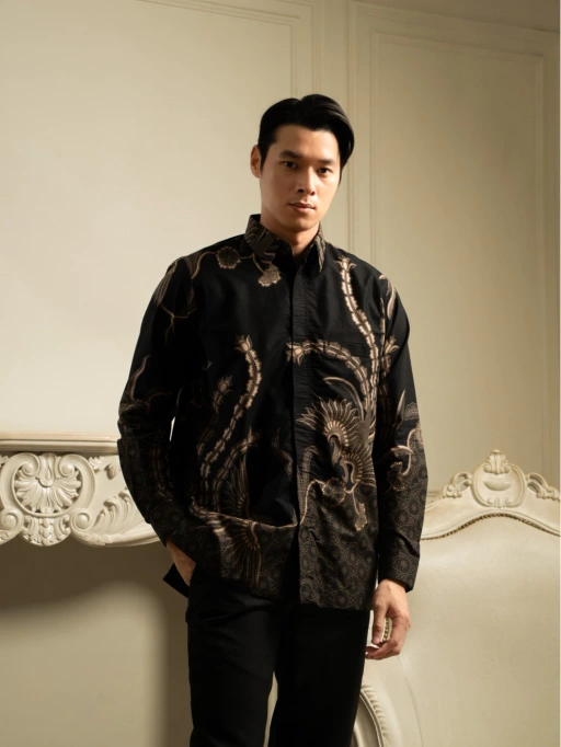 Image of Batik Ayman - ELVARA BLACK LENGAN PANJANG | Kemeja Batik Pria Katun Solo Halus Mewah Premium