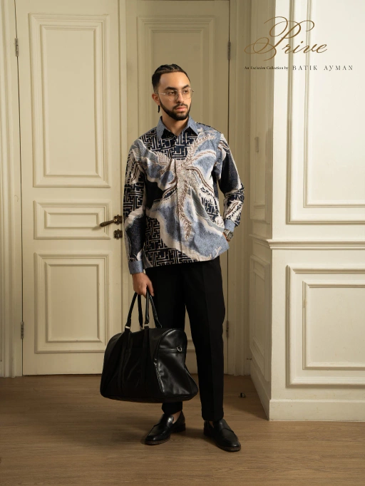 Image of Batik Ayman PRIVÉ - RANU BLUE | Kemeja Batik Luxury Katun Refined / Silk Fine Cotton Lengan Panjang Terbaru