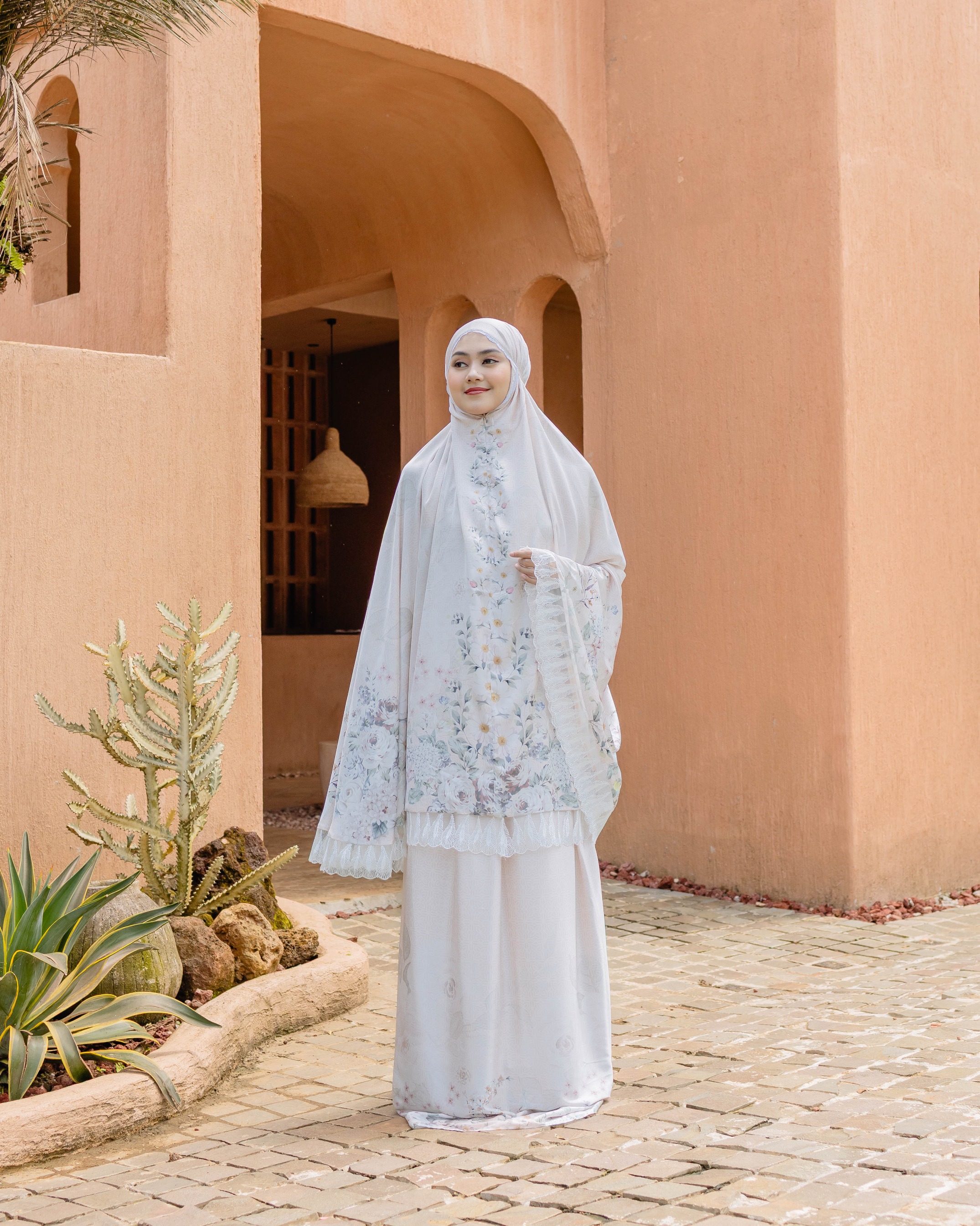 Mukena Raudhah