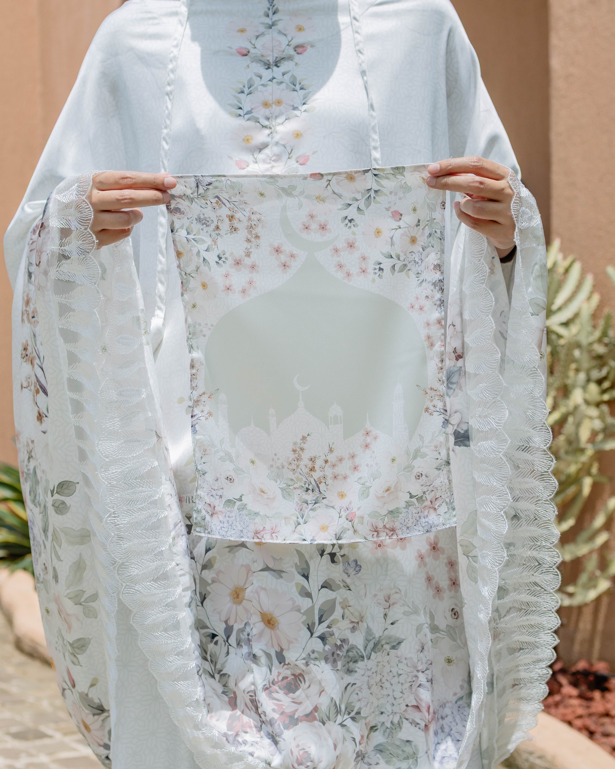 Mukena Raudhah