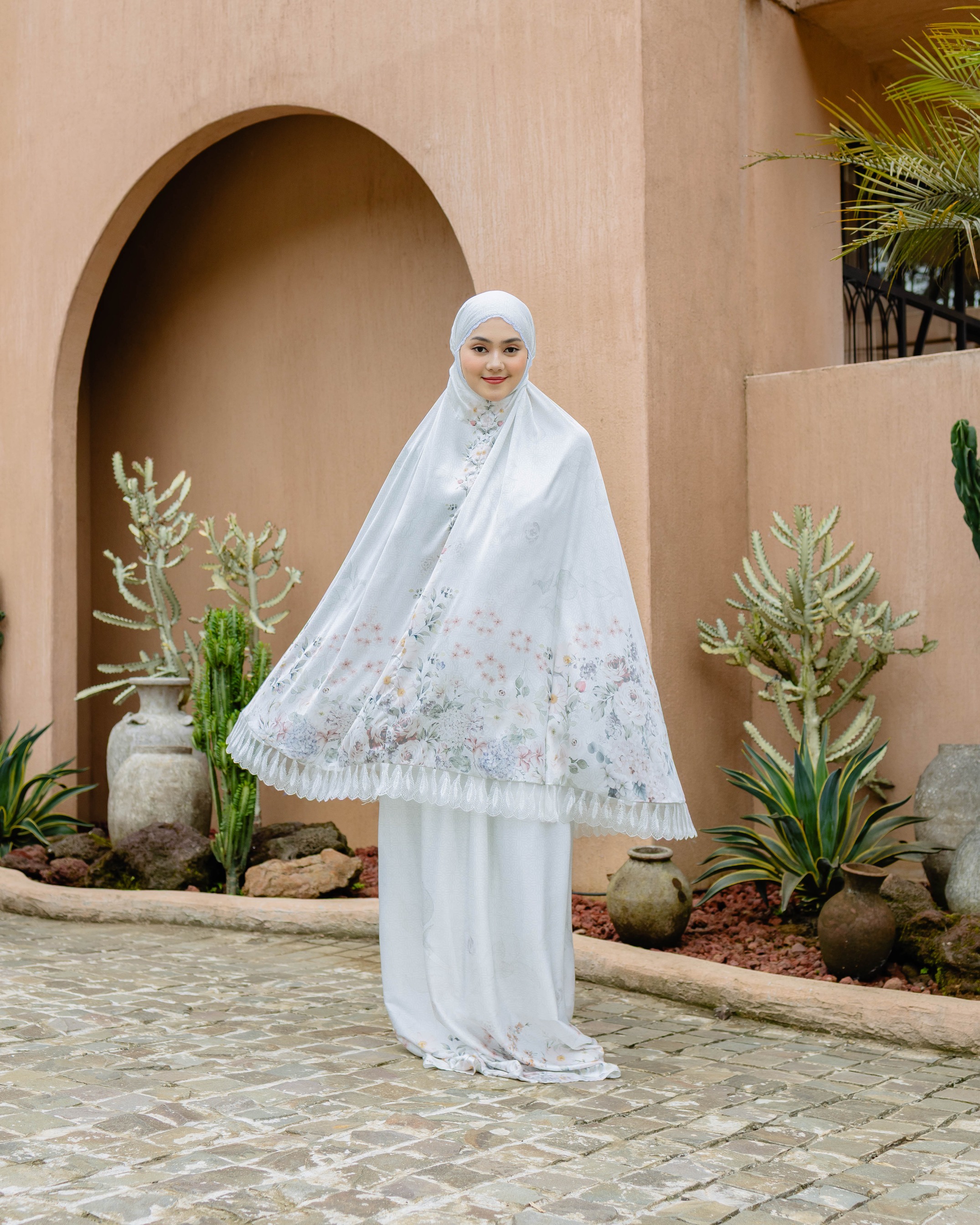 Mukena Raudhah